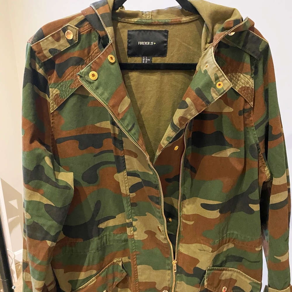 COPY - Plus Camo utility jacket